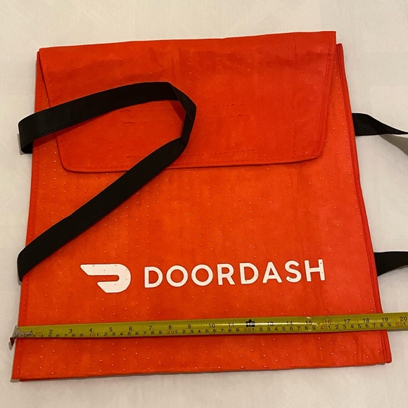 DoorDash Insulated Hot Pizza Bag Red With Handles 19” X 19” X 5” - Picture 7 of 8
